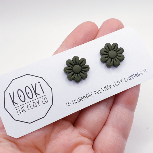 Seaweed Green Daisy Studs