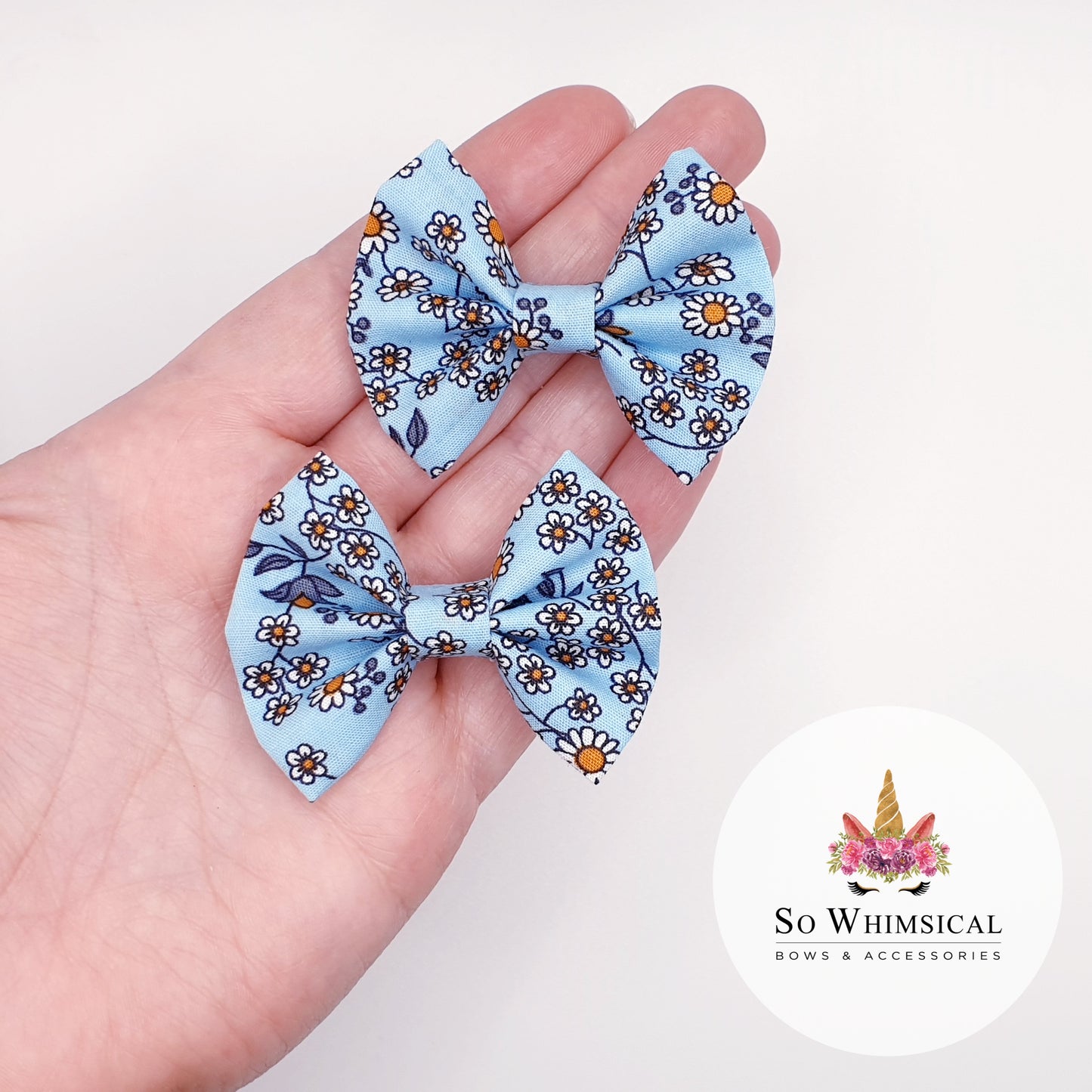 Blue Daisies Butterfly Bow (Size Options)