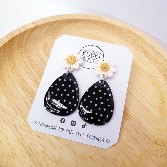 Dots & Daisies Egg Dangles