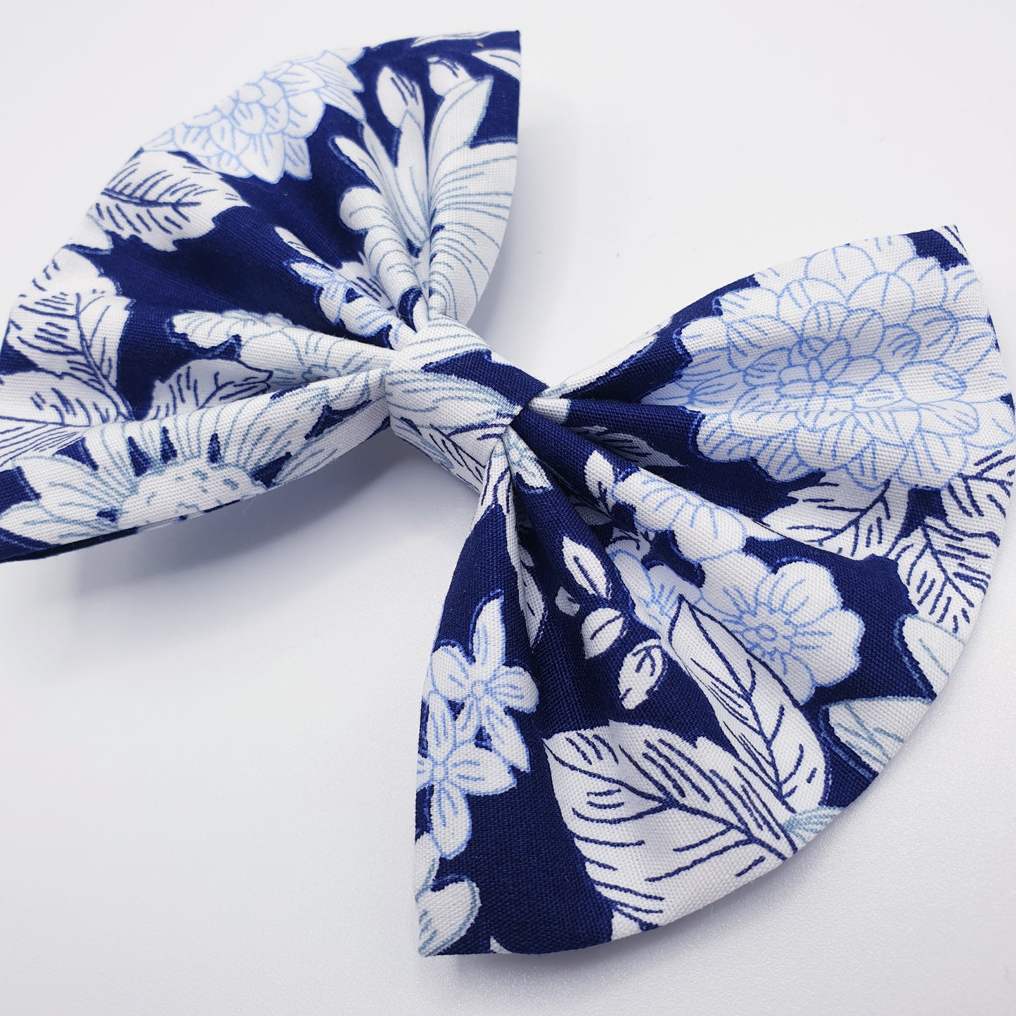 Ava Butterfly Bow (Size Options)