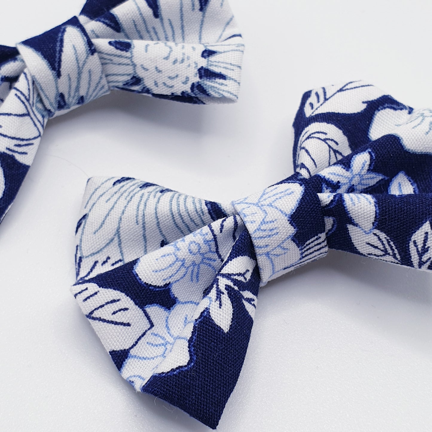 Ava Butterfly Bow (Size Options)