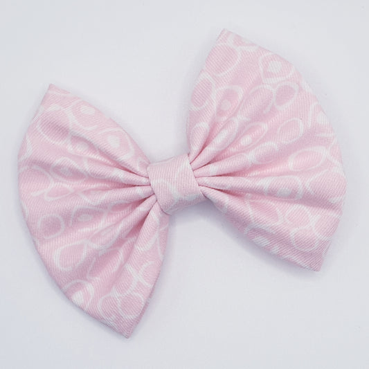 Mila Butterfly Bow (Size Options)