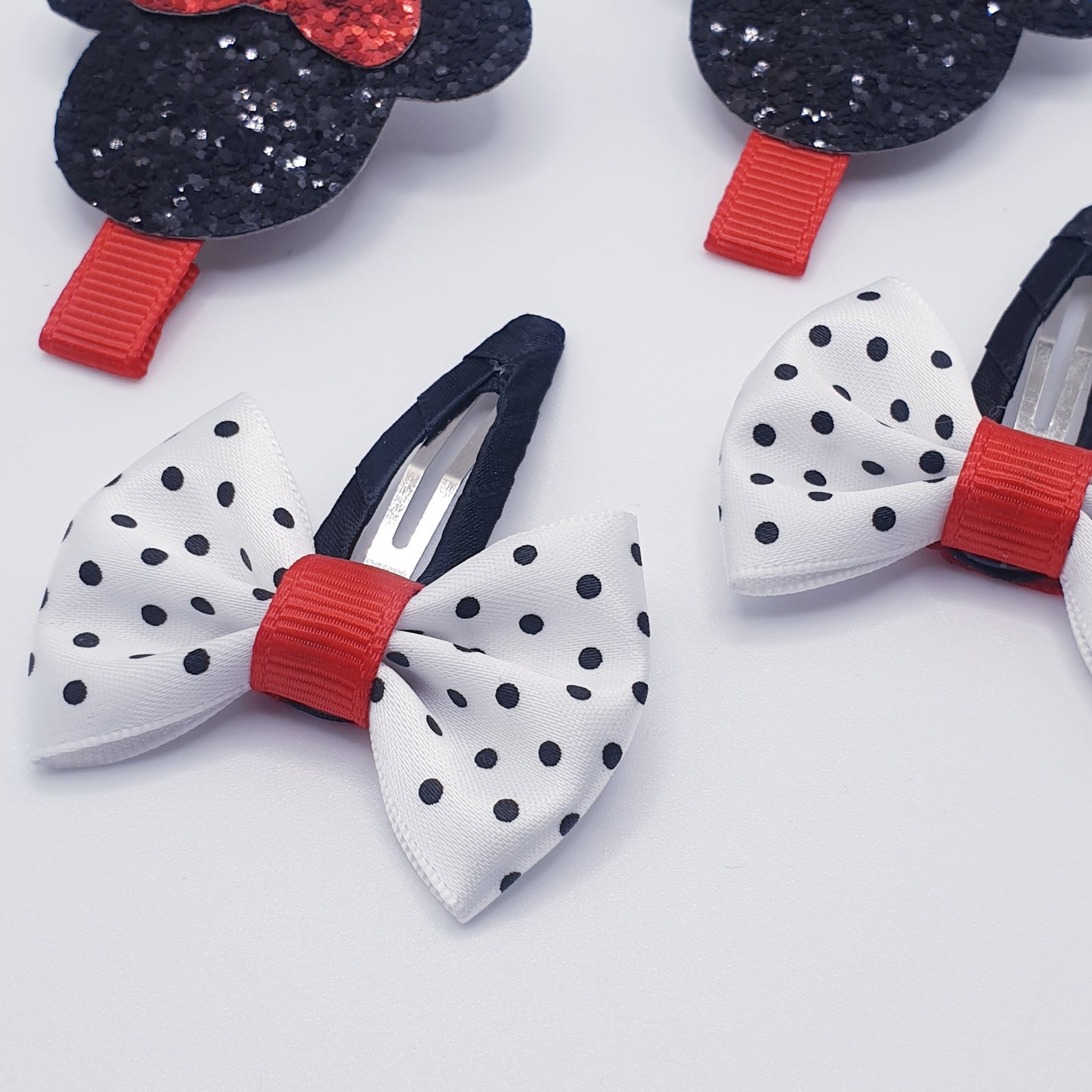 Minnie Mouse Inspired Hair Clip Set (4 items)